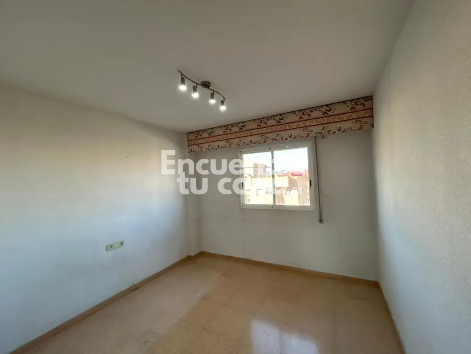 Piso-en-venta-en-Inmobiliaria-Encuentra-tu-casa-Alicante-Encuentratucasa-733